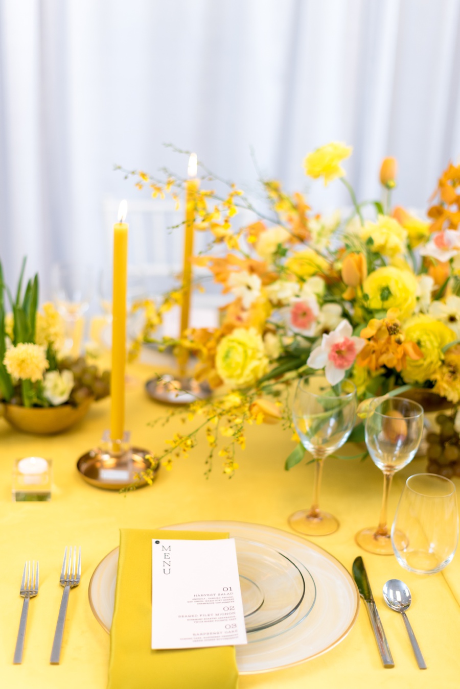 yellow table design with yellow candles